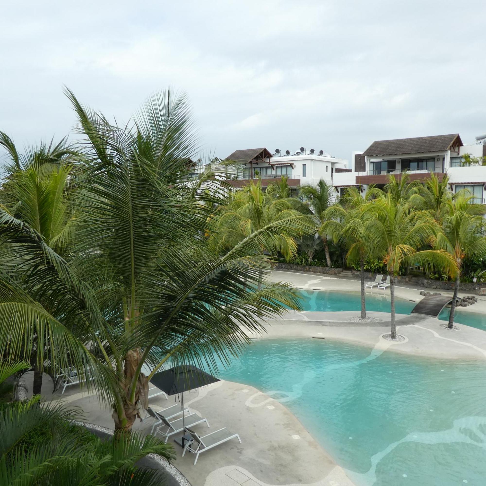Appartement Le Dauphin Du Lagon Bleu - Plages De Mont Choisy Et De Trou Aux Biches Grand Baie Esterno foto